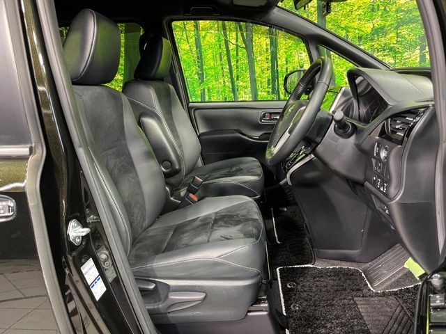 TOYOTA VOXY 4WD 2021 Image 31