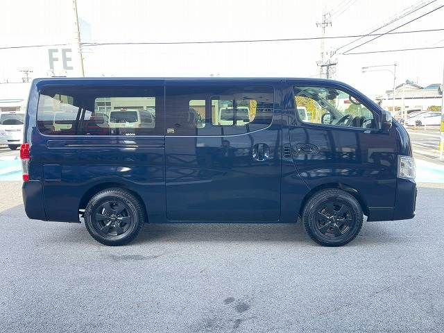 NISSAN CARAVAN VAN 4WD 2022 Image 31