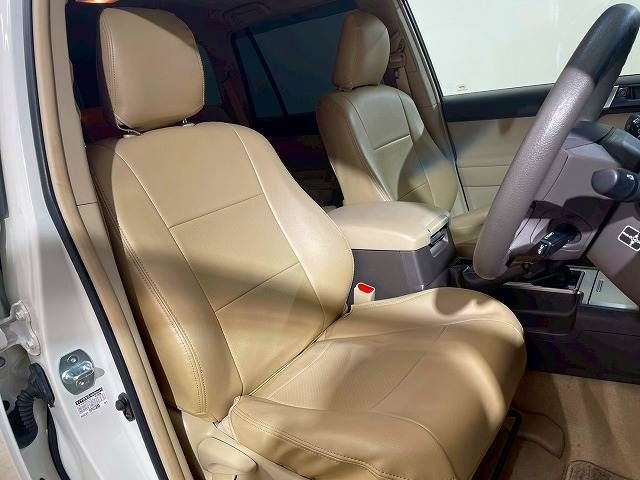 TOYOTA LANDCRUISER PRADO 2018 Image 31