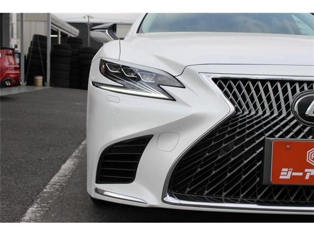 TOYOTA LEXUS LS500 2018 Image 31