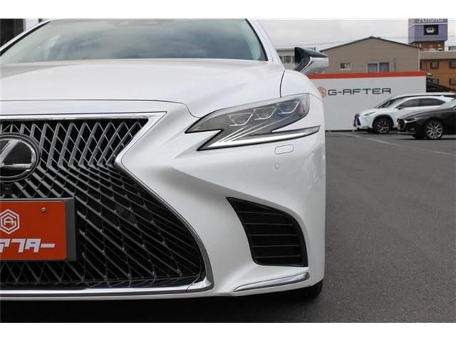 TOYOTA LEXUS LS500 2018 Image 31