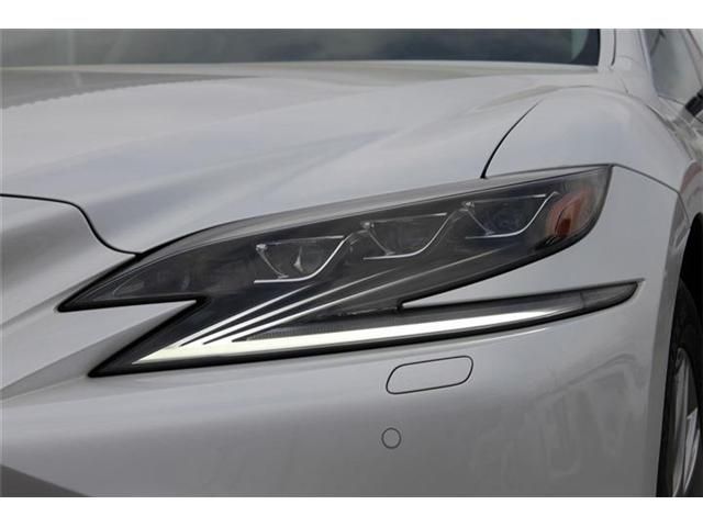 TOYOTA LEXUS LS500 2018 Image 31