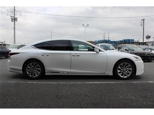 TOYOTA LEXUS LS500 2018 Image 31