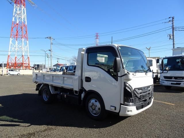 ISUZU ELF 2023 Image 31
