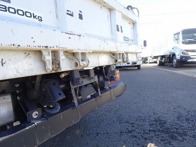 ISUZU ELF 2023 Image 31