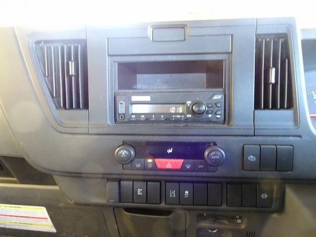 ISUZU ELF 2023 Image 31