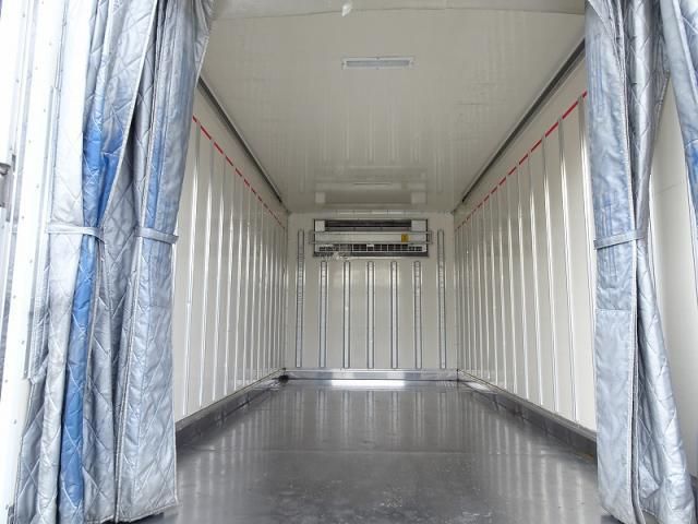 ISUZU ELF 2020 Image 31