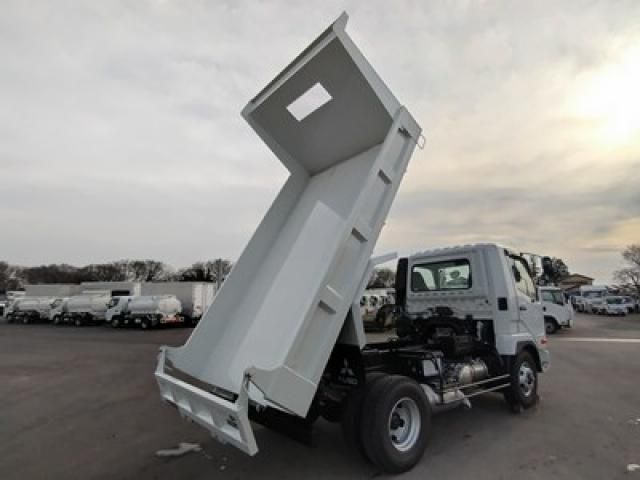 MITSUBISHI FUSOU FIGHTER 2025 Image 31