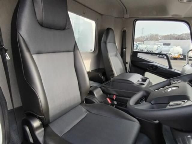 MITSUBISHI FUSOU FIGHTER 2025 Image 31