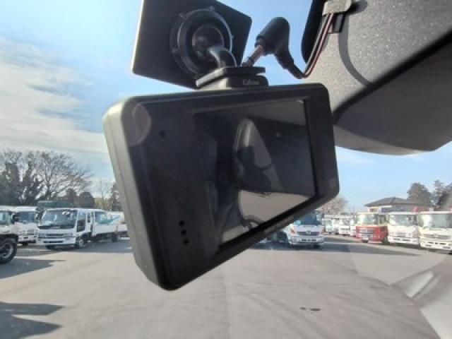 TOYOTA DYNA 2019 Image 31