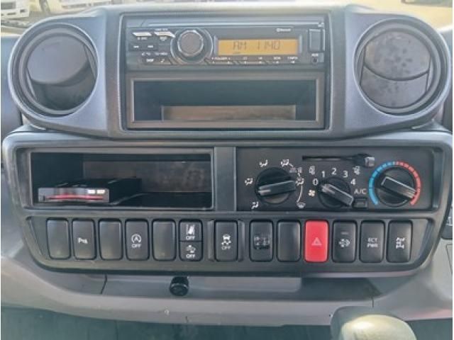 HINO DUTRO 2022 Image 31