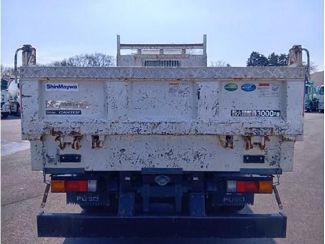 MITSUBISHI CANTER 2023 Image 31