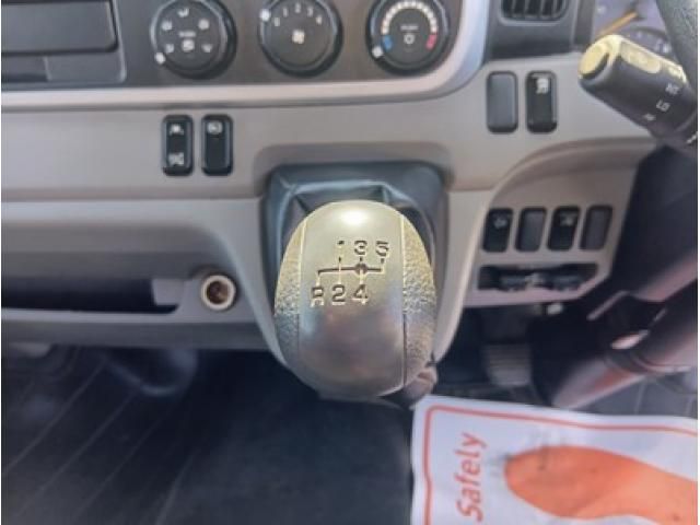 MITSUBISHI CANTER 2023 Image 31