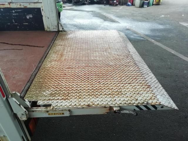 ISUZU ELF 2014 Image 31