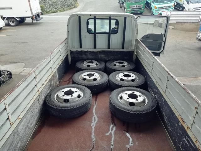 ISUZU ELF 2014 Image 31