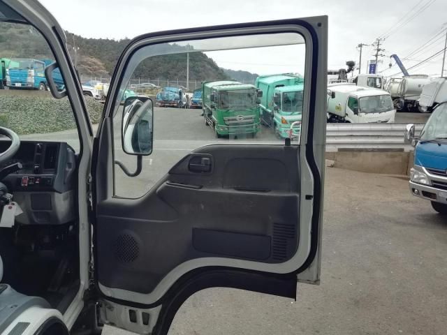 ISUZU ELF 2014 Image 31