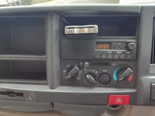 ISUZU ELF 2014 Image 31