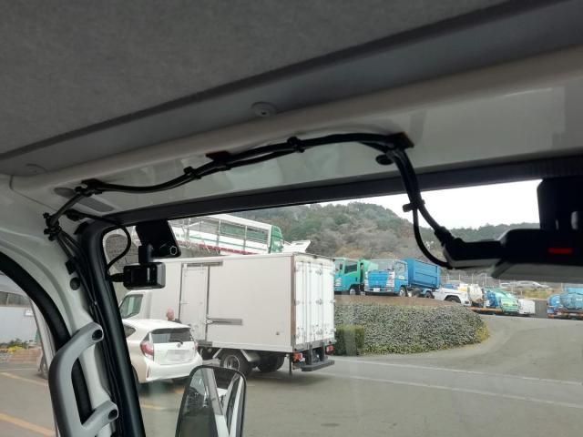 ISUZU ELF 2014 Image 31