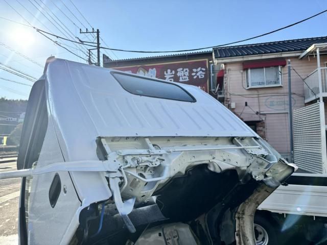 ISUZU ELF 2015 Image 31