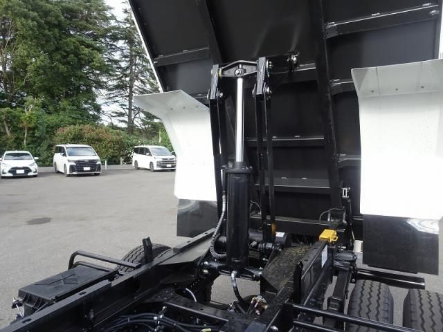 MITSUBISHI FUSOU FIGHTER 2025 Image 31