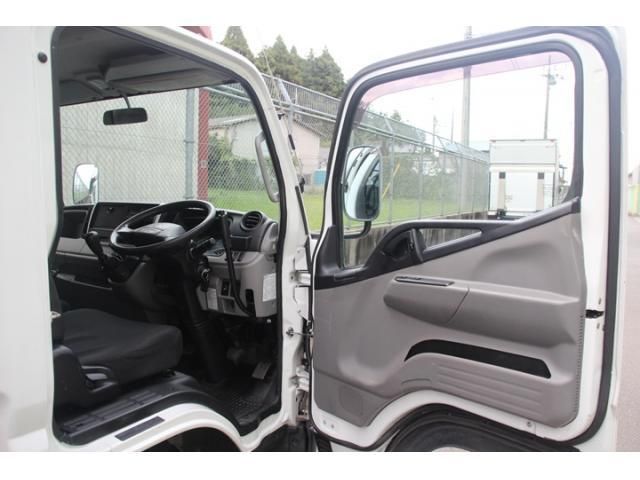 MITSUBISHI CANTER 2016 Image 31