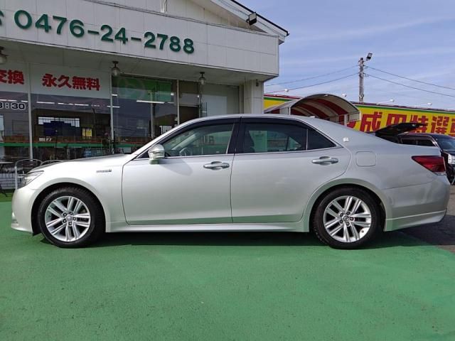 TOYOTA CROWN SEDAN HYBRID 2013 Image 31