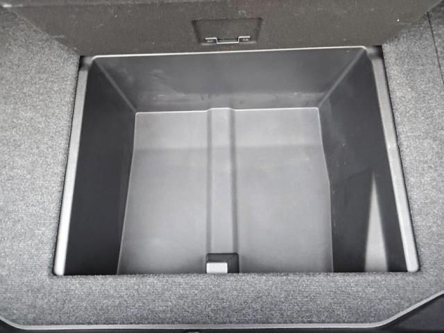 TOYOTA CROWN SEDAN HYBRID 2013 Image 31