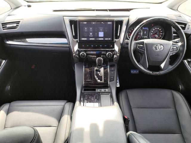 TOYOTA VELLFIRE 2018 Image 31