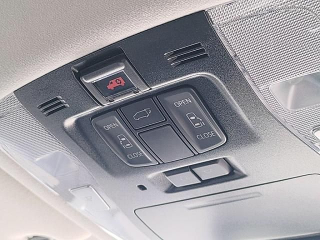 TOYOTA VELLFIRE 2018 Image 31