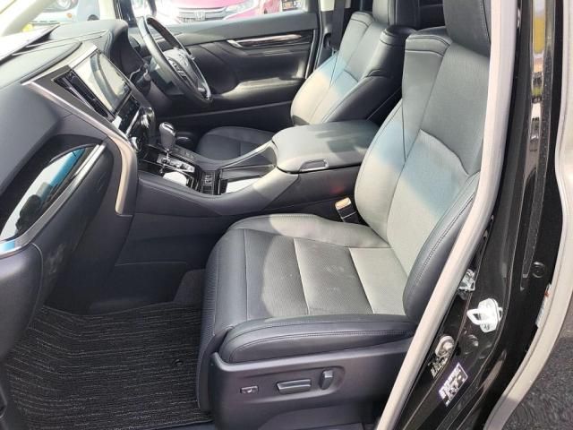 TOYOTA VELLFIRE 2018 Image 31