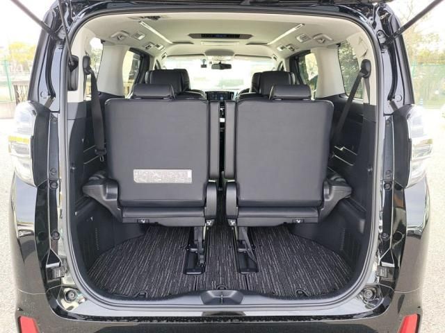 TOYOTA VELLFIRE 2018 Image 31