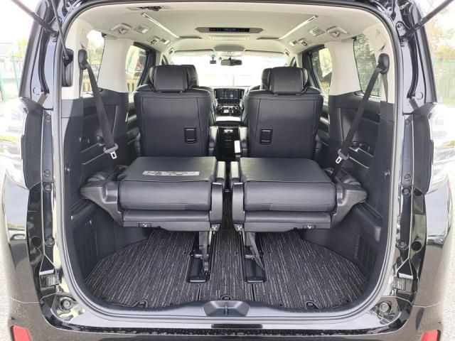 TOYOTA VELLFIRE 2018 Image 31