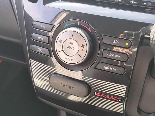 MAZDA BIANTE 2013 Image 31