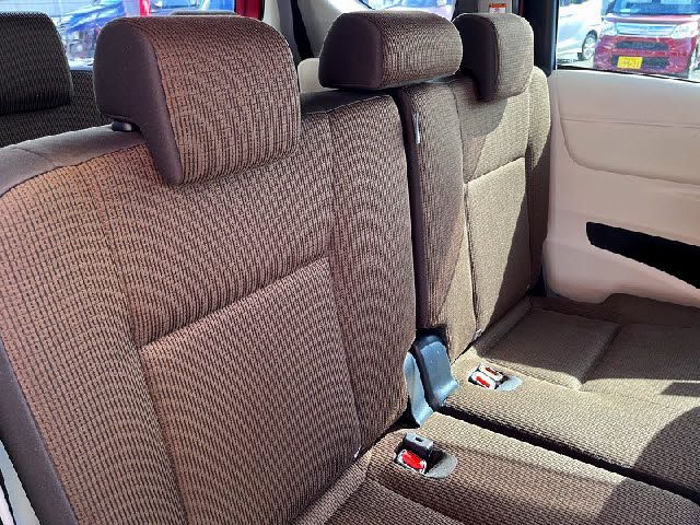 TOYOTA SIENTA 2017 Image 31