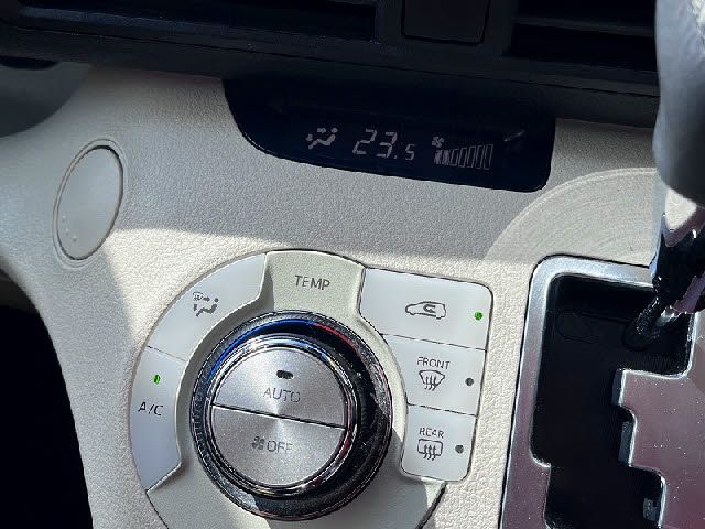 TOYOTA SIENTA 2017 Image 31