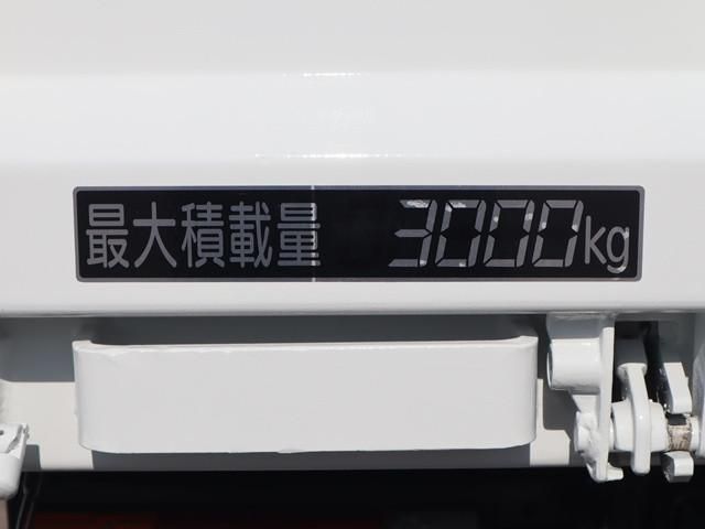 MITSUBISHI CANTER 2019 Image 31