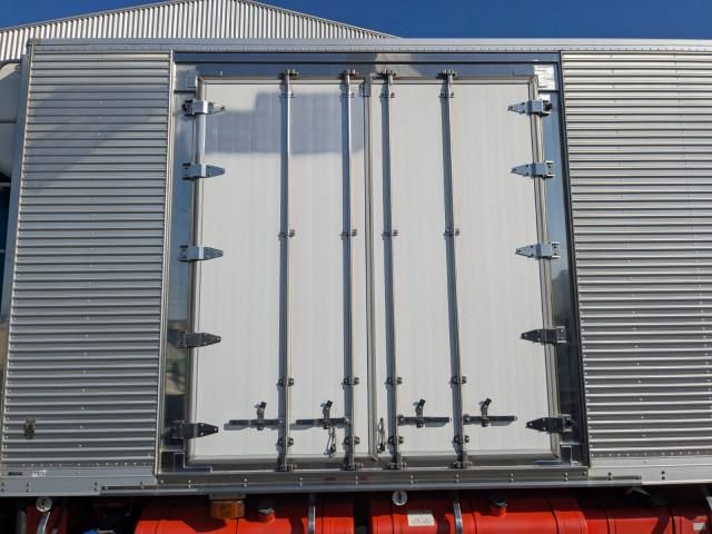 HINO PROFIA 2017 Image 31