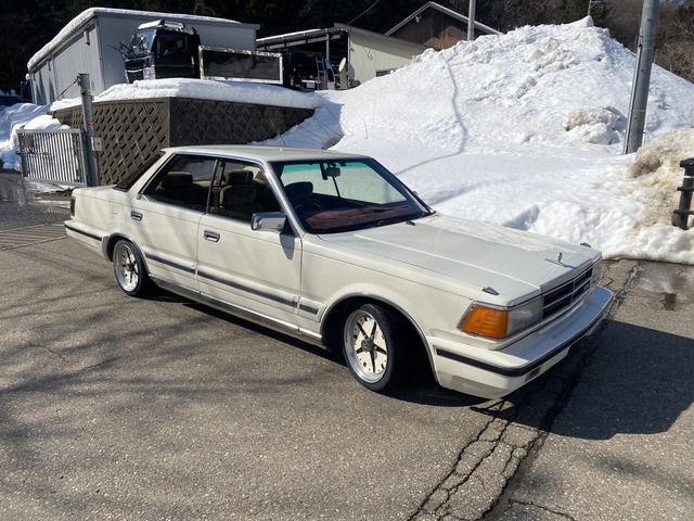 NISSAN GLORIA 1985 Image 31