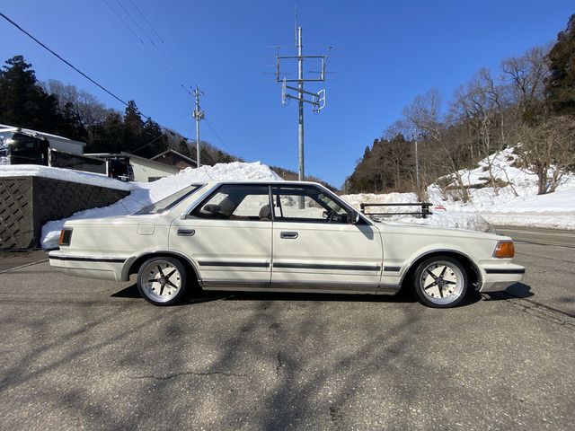 NISSAN GLORIA 1985 Image 31