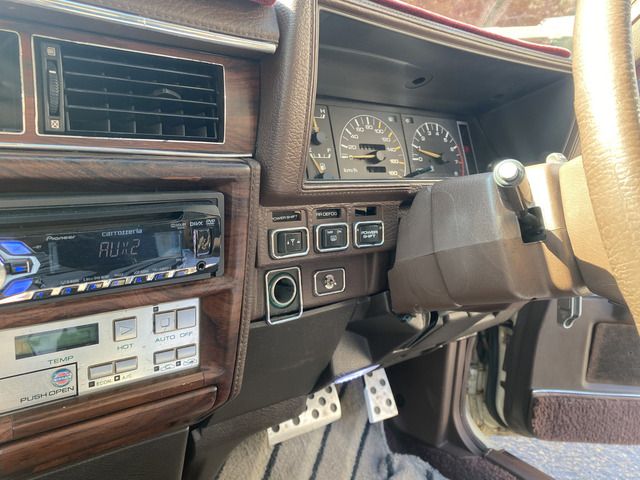 NISSAN GLORIA 1985 Image 31