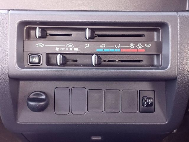 DAIHATSU HIJET TRUCK 2015 Image 31