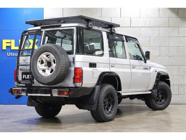 TOYOTA LANDCRUISER VAN 2015 Image 31