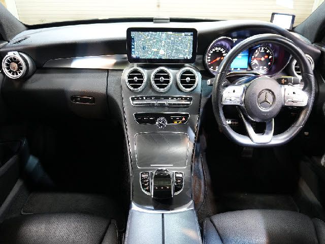 MERCEDES BENZ C CLAS 2018 Image 31