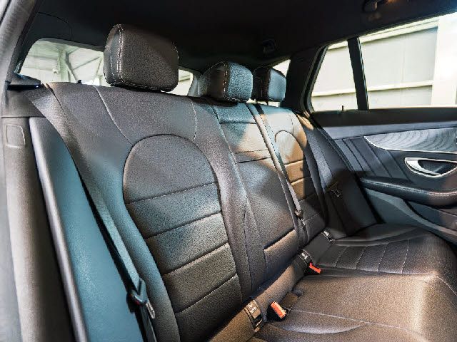 MERCEDES BENZ C CLAS 2018 Image 31