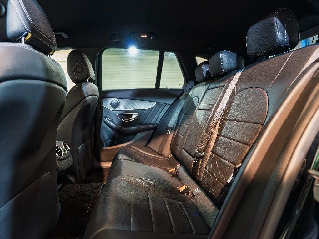 MERCEDES BENZ C CLAS 2018 Image 31
