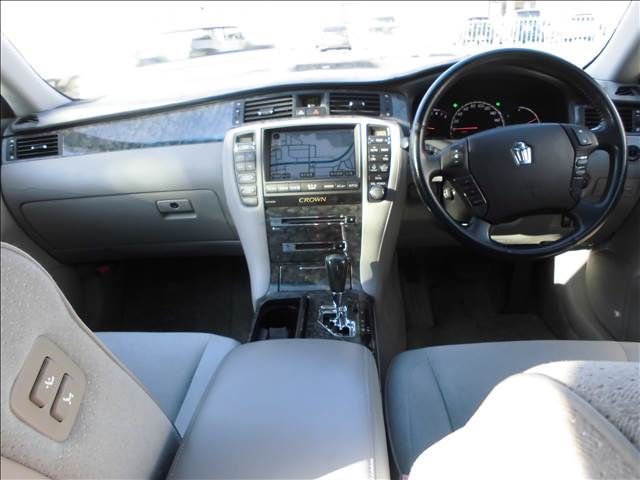 TOYOTA CROWN SEDAN 2007 Image 31