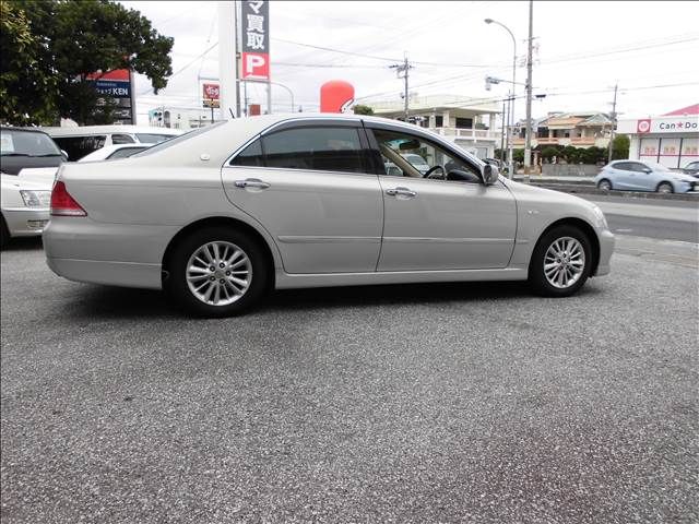 TOYOTA CROWN SEDAN 2004 Image 31