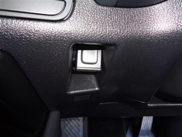 TOYOTA LEXUS UX250H 2019 Image 31