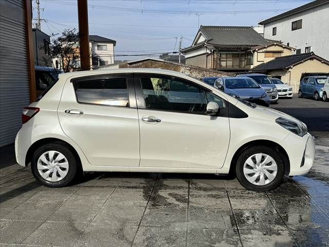 TOYOTA VITZ 2019 Image 31
