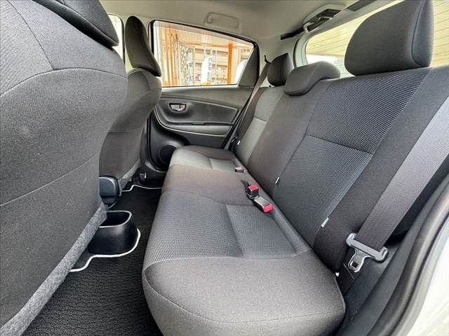 TOYOTA VITZ 2019 Image 31